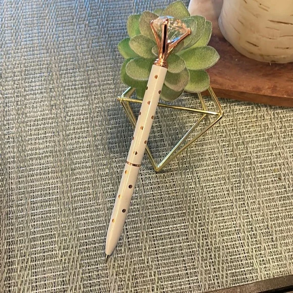 #60 NWT White and Rose Gold Polka Dot Pen with Diamond Jewel Top - Picture 8 of 16